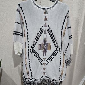 Tribal Patterned White and Black Women's Tunic
